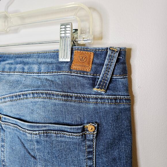 Wit & Wisdom 12P Ankle Length Frayed Hem Jeans Mid Rise Medium Wash Fading - Picture 8 of 13